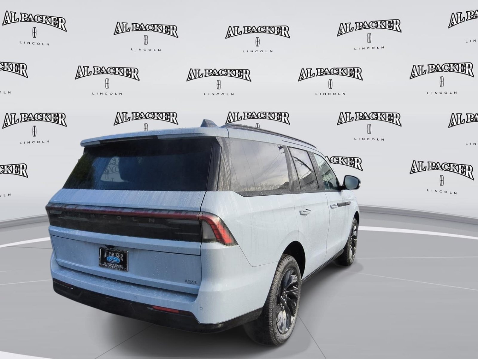 New 2027 Lincoln Navigator Reserve w/ Jet Appearance Package AWD/4WD image 6