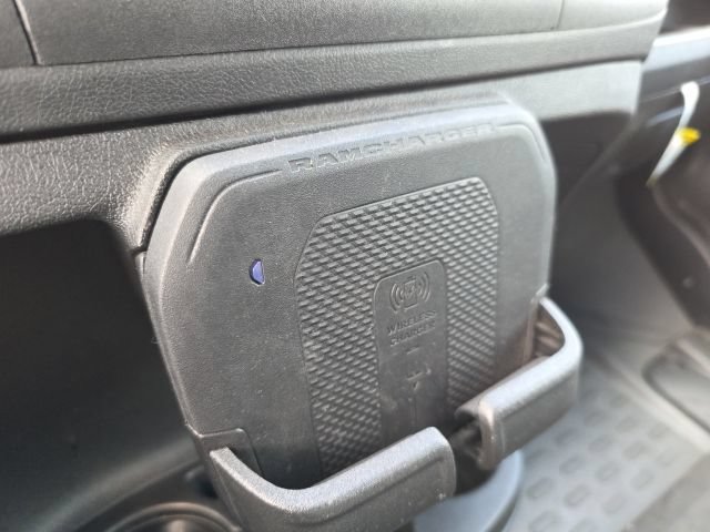 Used 2024 RAM ProMaster 3500 w/ Delivery Van Package FWD image 23