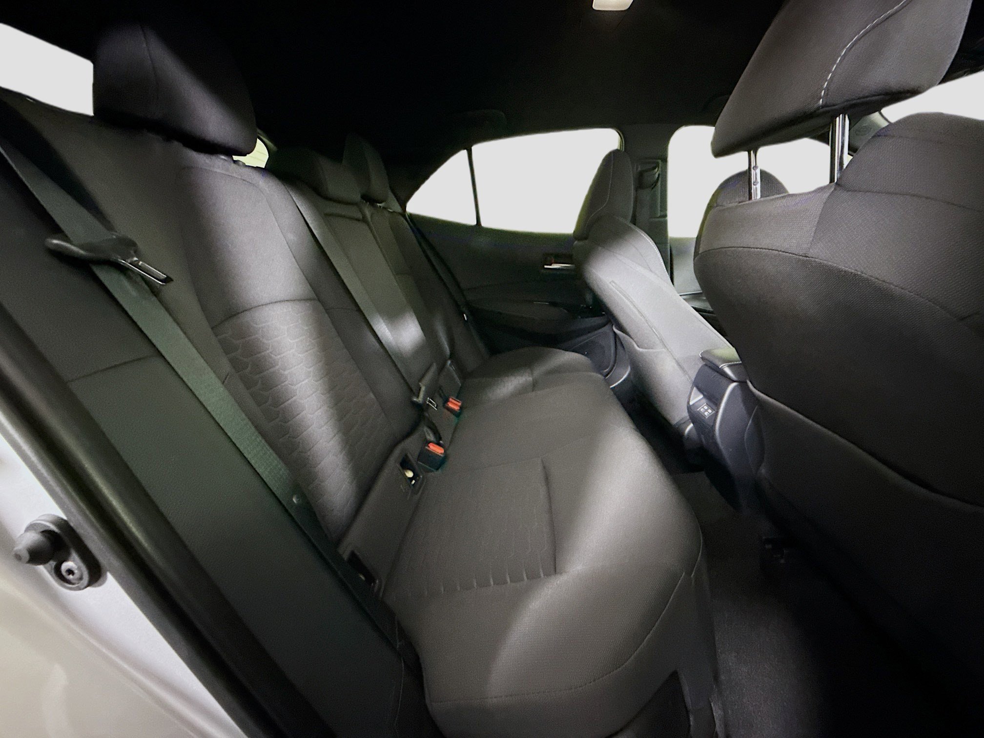 Used 2025 Toyota Corolla SE FWD image 27