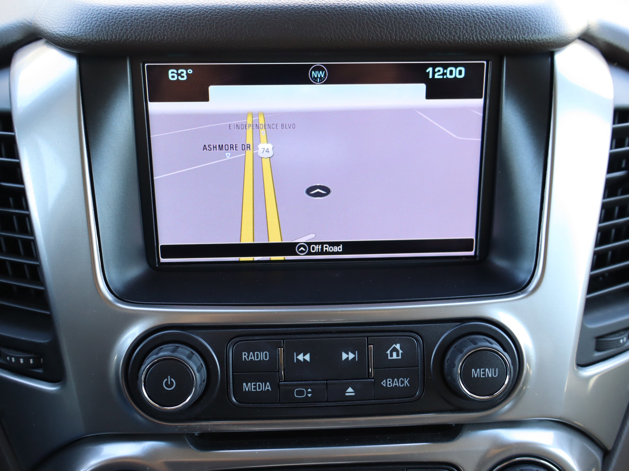 Used 2017 Chevrolet Suburban LT AWD/4WD image 28