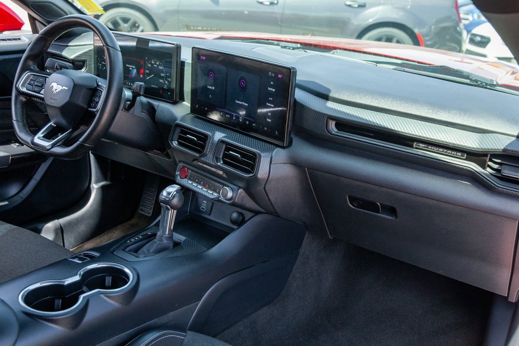 Used 2024 Ford Mustang Coupe image 11