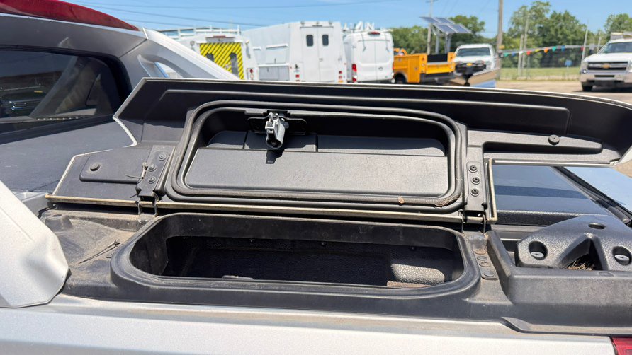 Used 2011 Chevrolet Avalanche LS w/ Regional Value Package RWD image 15