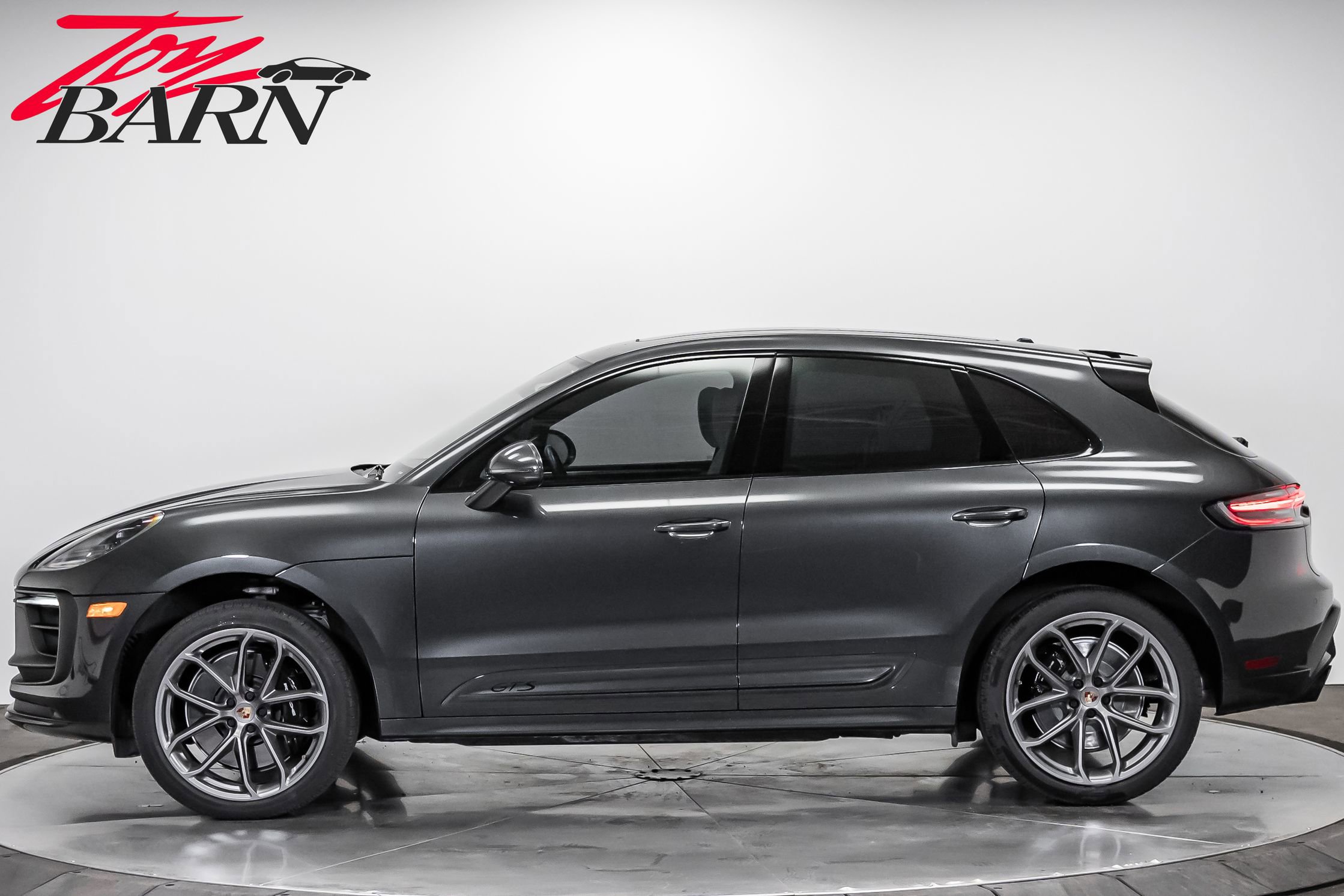 Used 2022 Porsche Macan GTS AWD/4WD image 2