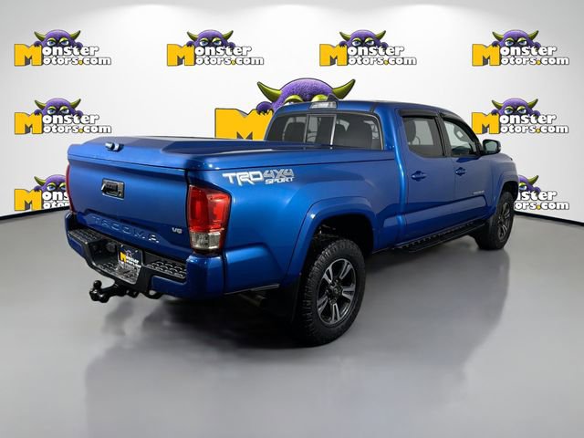 Used 2016 Toyota Tacoma TRD Sport AWD/4WD image 5