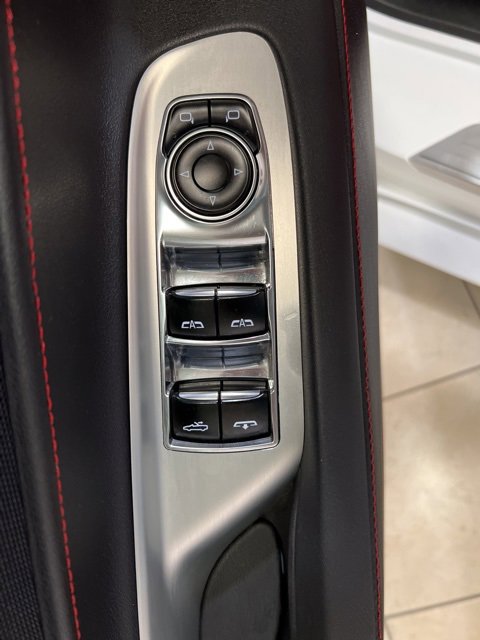 Used 2022 Chevrolet Corvette Stingray Convertible w/ 1LT image 15