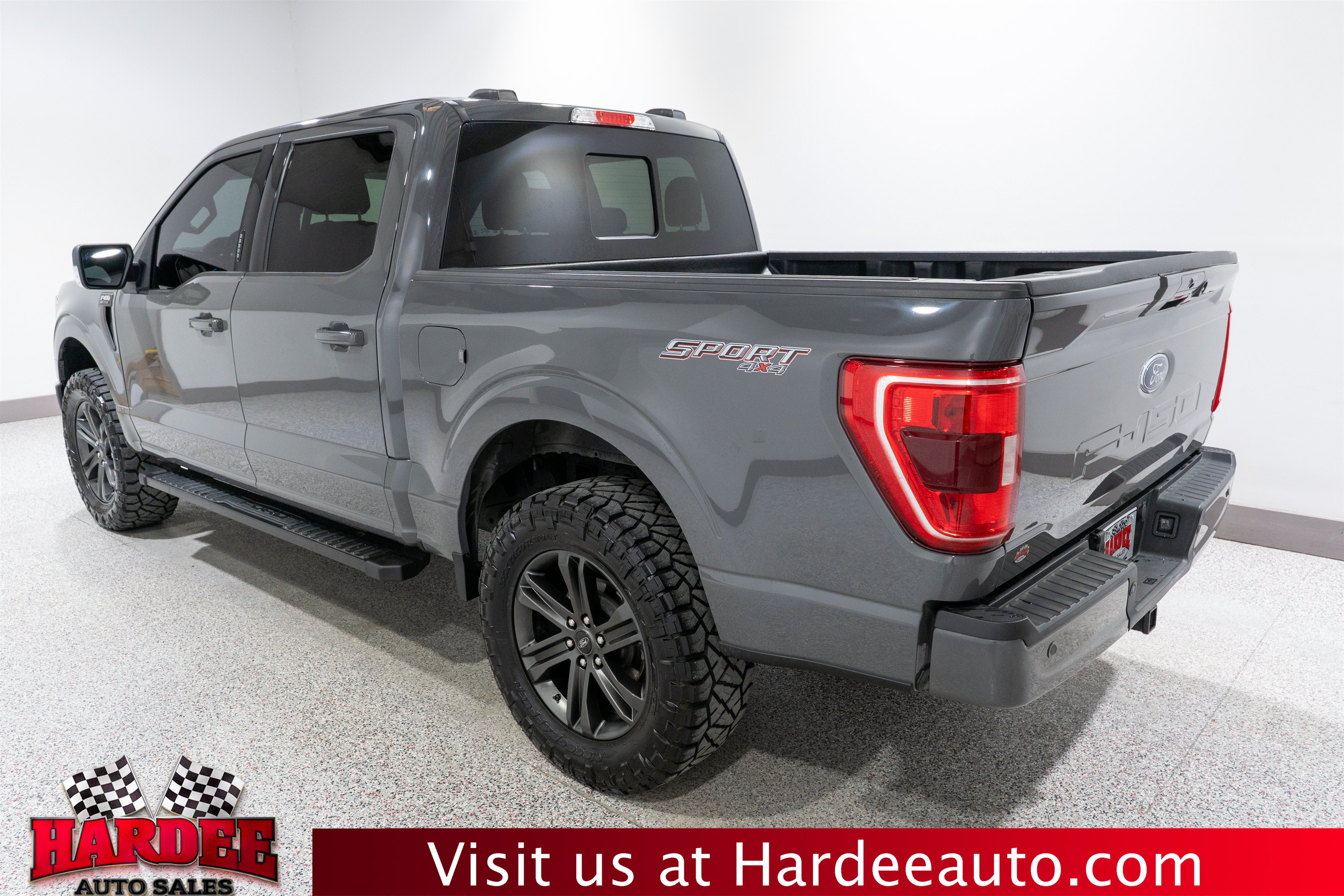 Used 2021 Ford F150 XLT w/ Equipment Group 302A High AWD/4WD image 3