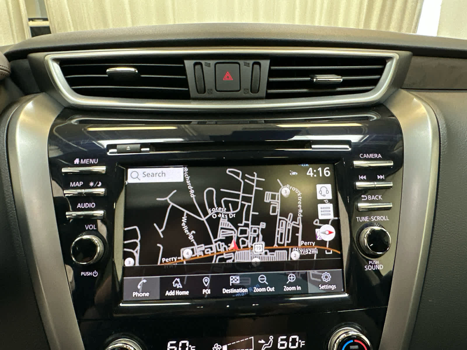 Certified 2024 Nissan Murano Platinum w/ Cargo Package AWD/4WD image 17