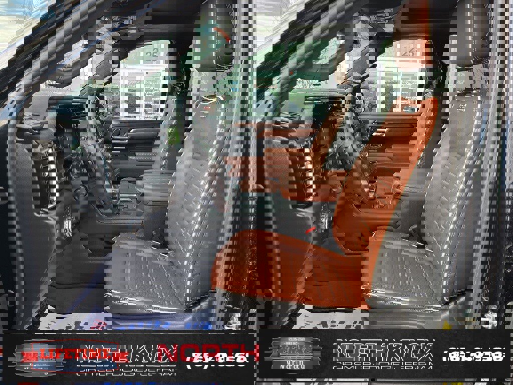 Used 2024 GMC Sierra 1500 Denali Ultimate image 3