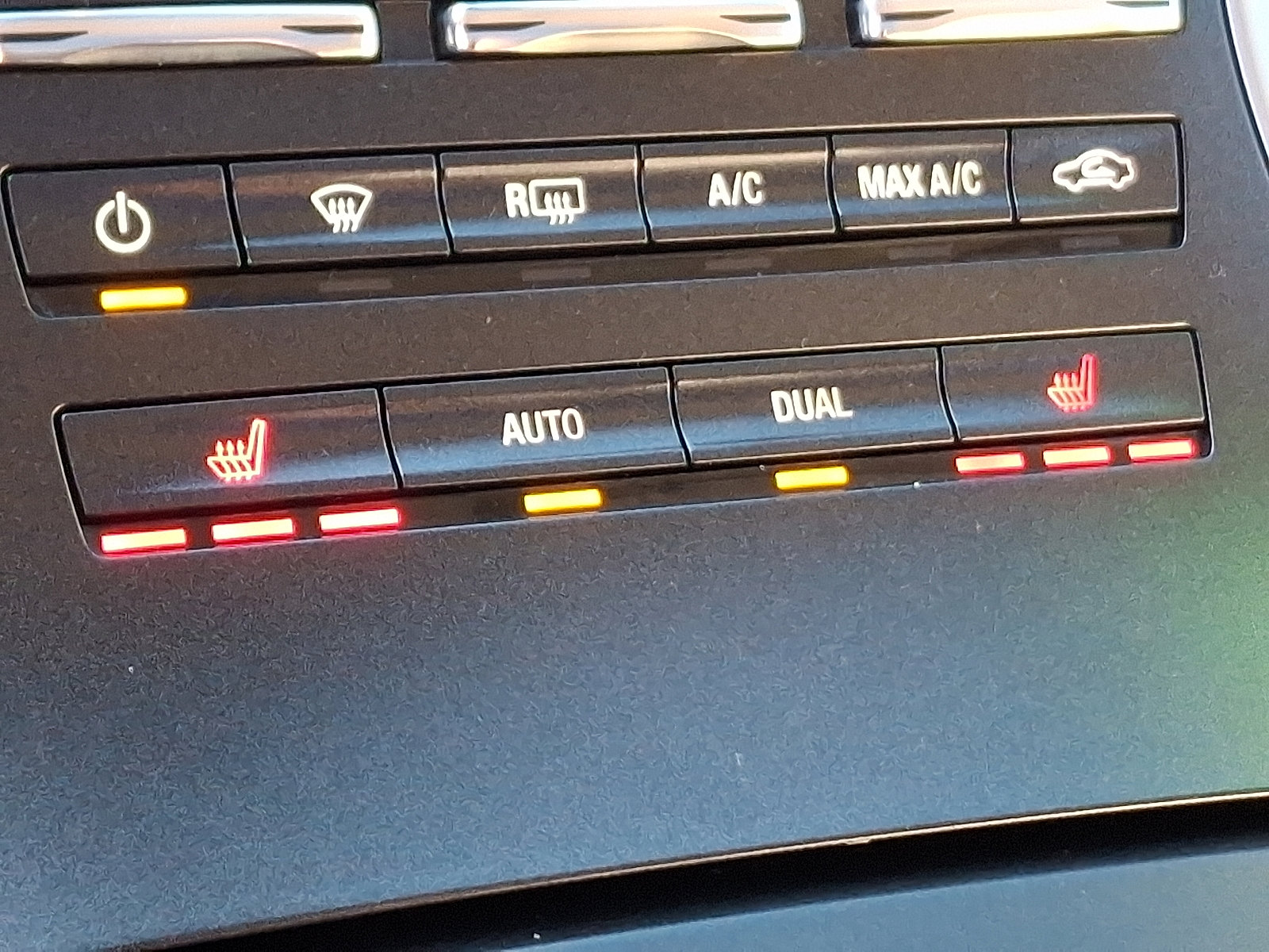 Used 2019 Lincoln Nautilus Select image 26