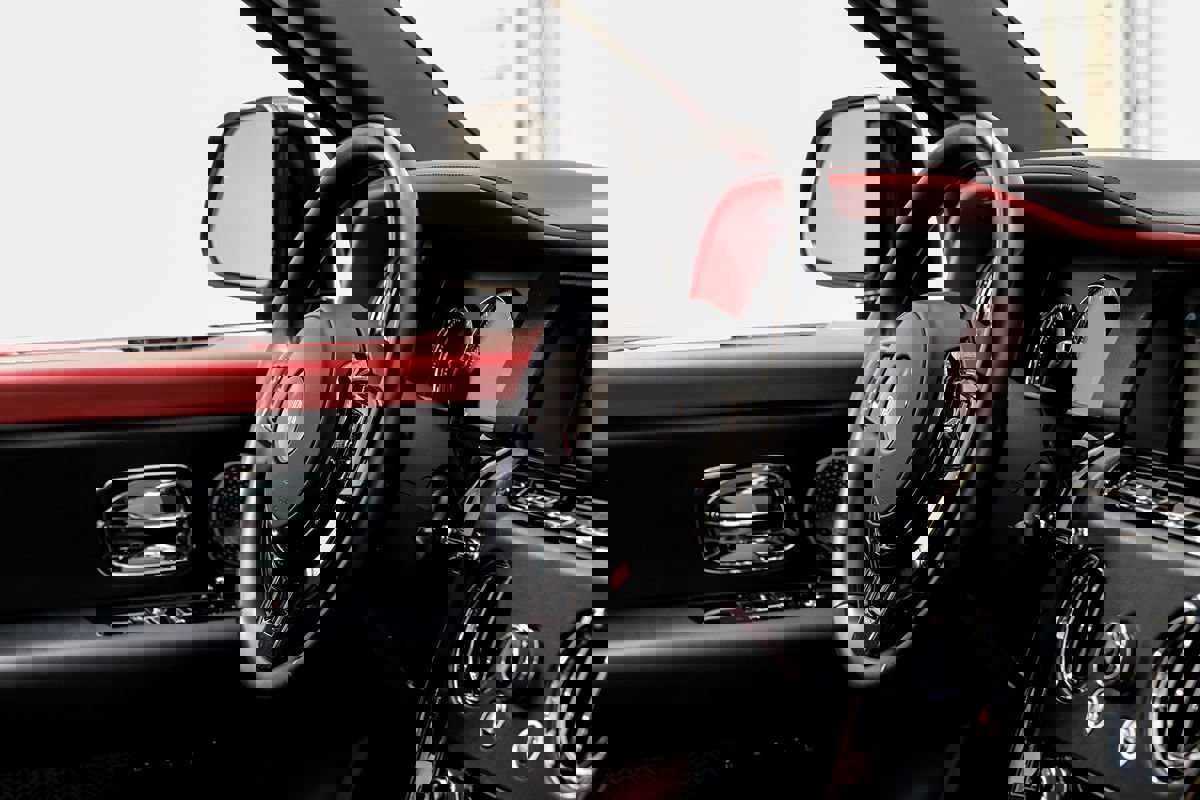 Used 2022 Rolls-Royce Cullinan Black Badge w/ Dark Exterior Package image 12