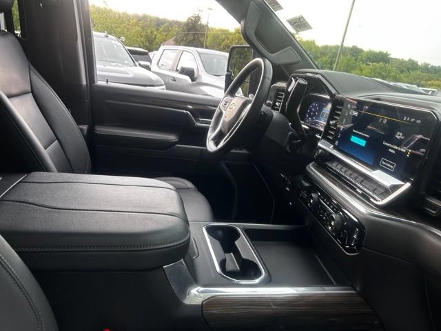 Certified 2025 Chevrolet Silverado 3500 LT w/ All Star Edition AWD/4WD image 16