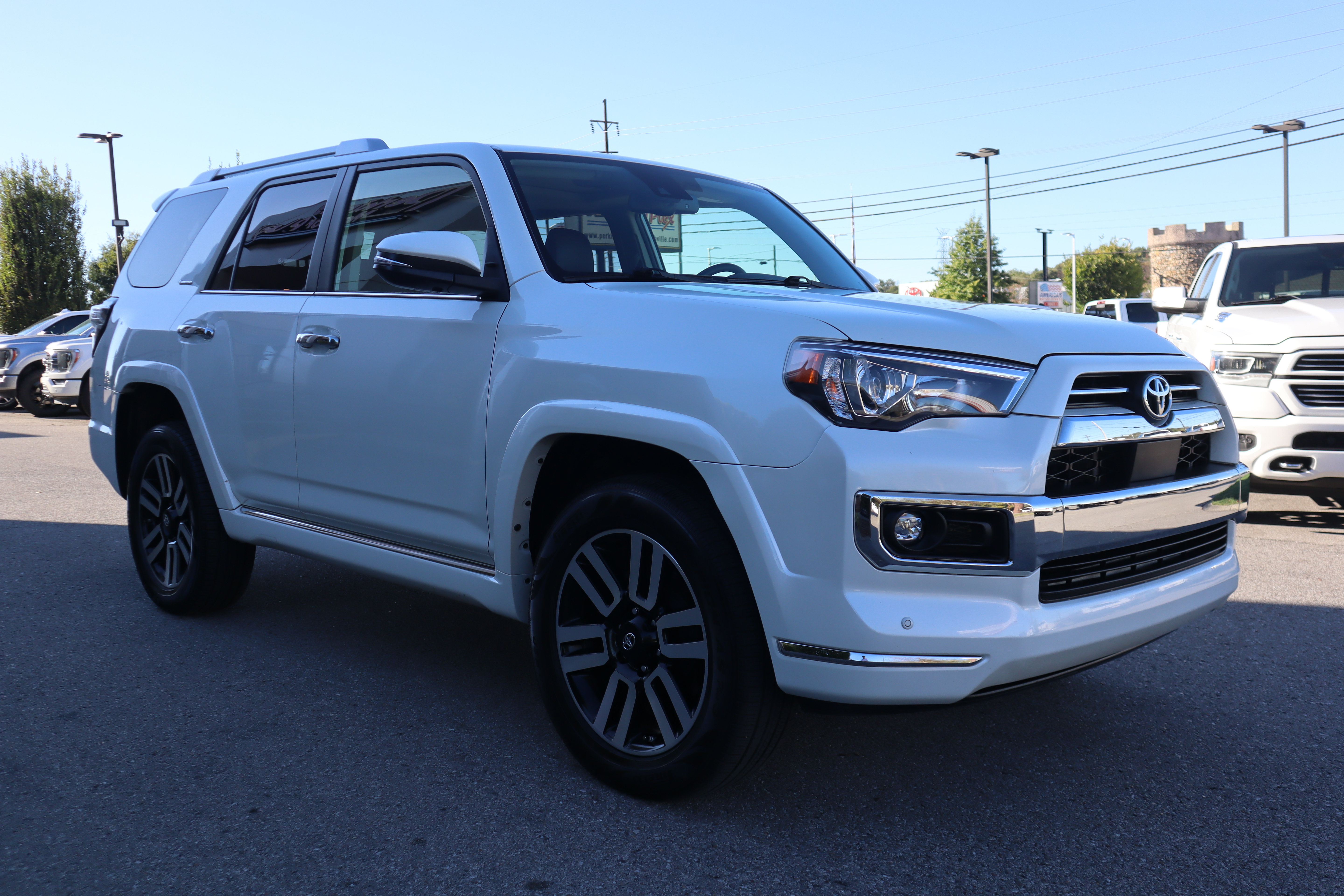 Used 2021 Toyota 4Runner Limited AWD/4WD image 4