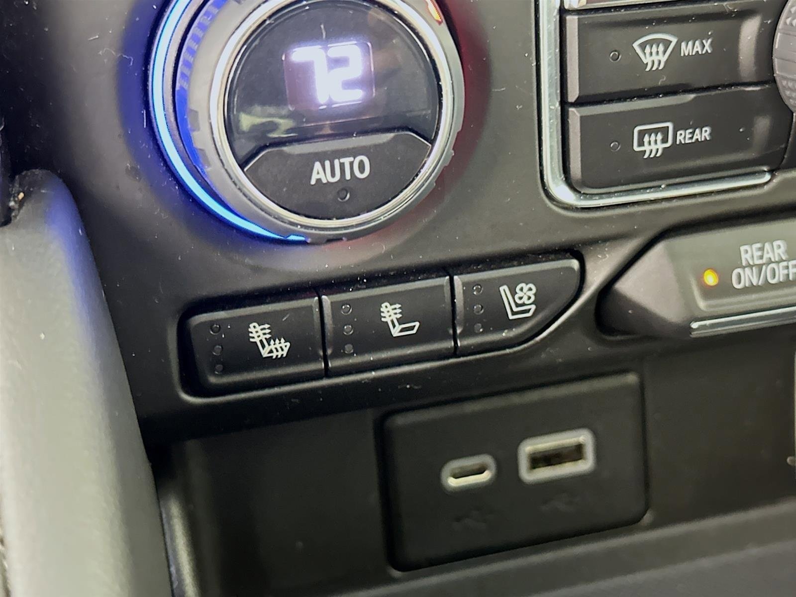 Used 2023 Chevrolet Tahoe High Country w/ Advanced Technology Package image 30