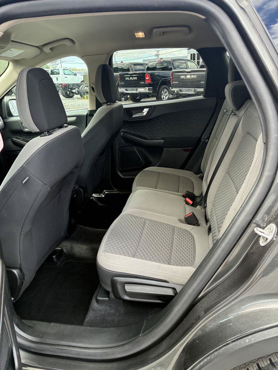 Used 2020 Ford Escape SE AWD/4WD image 16
