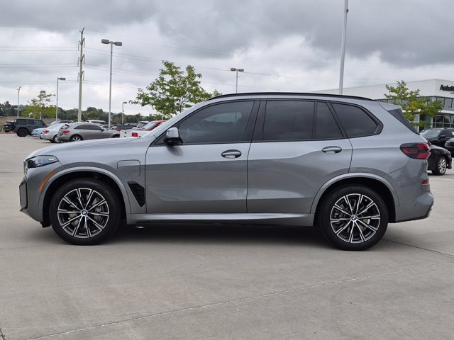 Used 2026 BMW X5 xDrive50e w/ M Sport Package AWD/4WD image 8