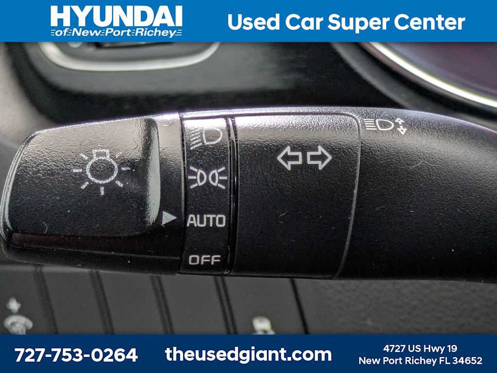 Used 2016 Kia Sedona LX w/ LX Convenience Package FWD image 34