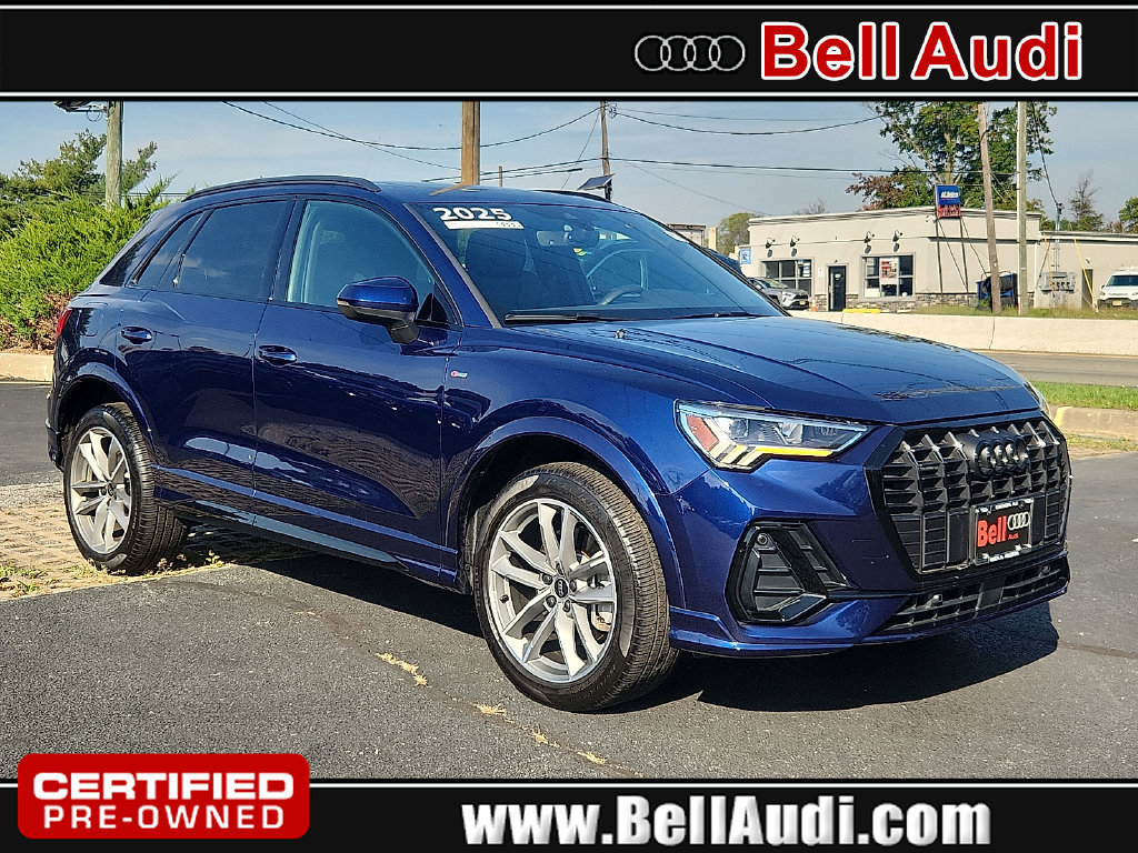 Certified 2025 Audi Q3 2.0T Premium w/ Convenience Package