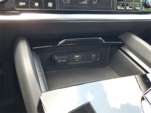 New 2025 Kia Sportage LX image 30