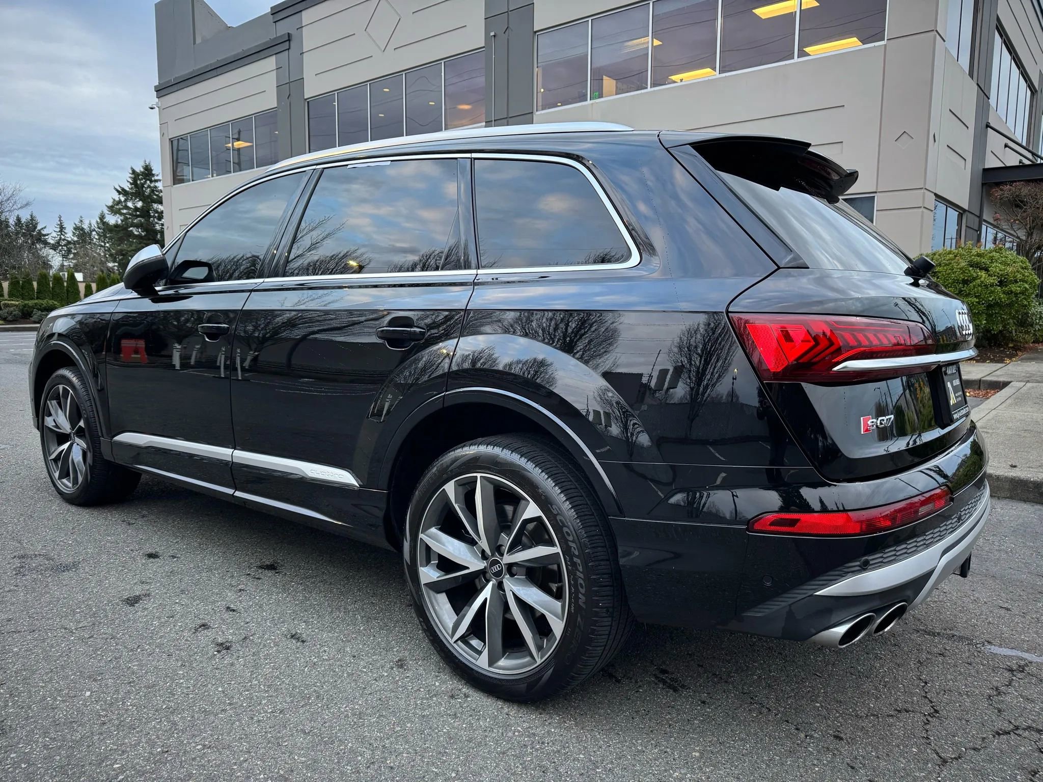 Used 2021 Audi SQ7 Premium Plus image 7