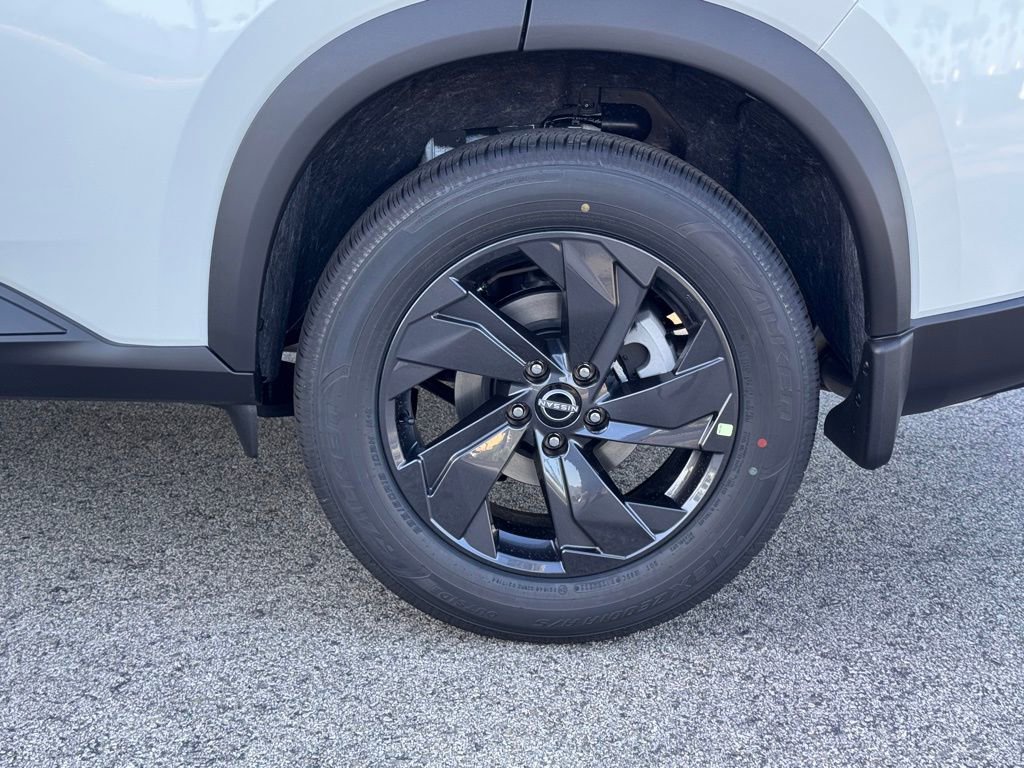 New 2026 Nissan Rogue SV image 8