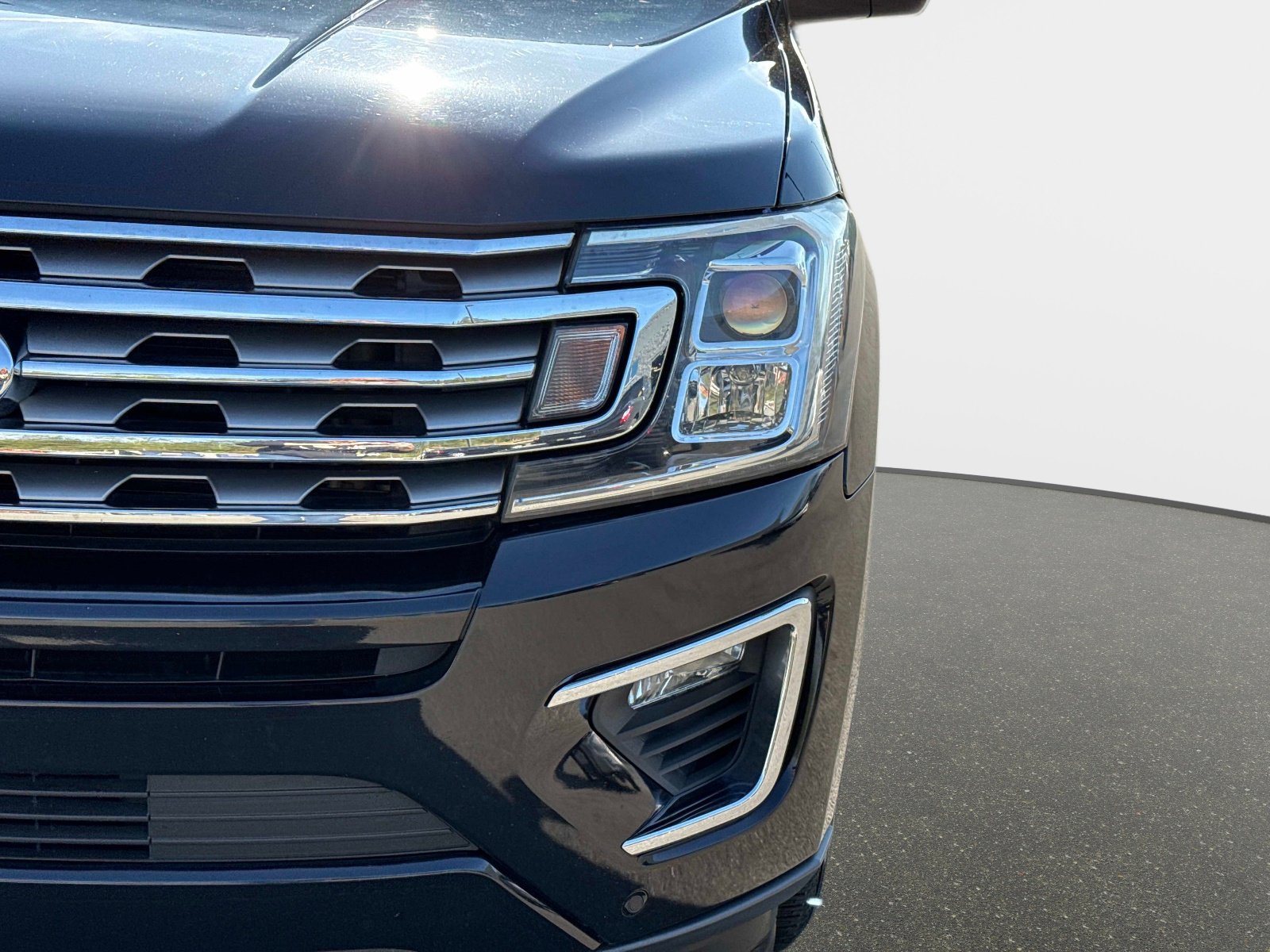 Used 2020 Ford Expedition Max Limited AWD/4WD image 10