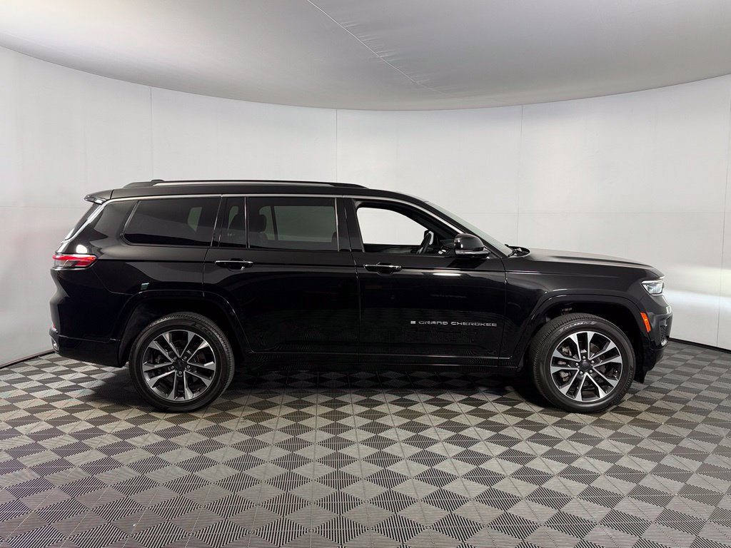 Used 2023 Jeep Grand Cherokee L Overland w/ Trailer Tow Group (B) RWD image 5