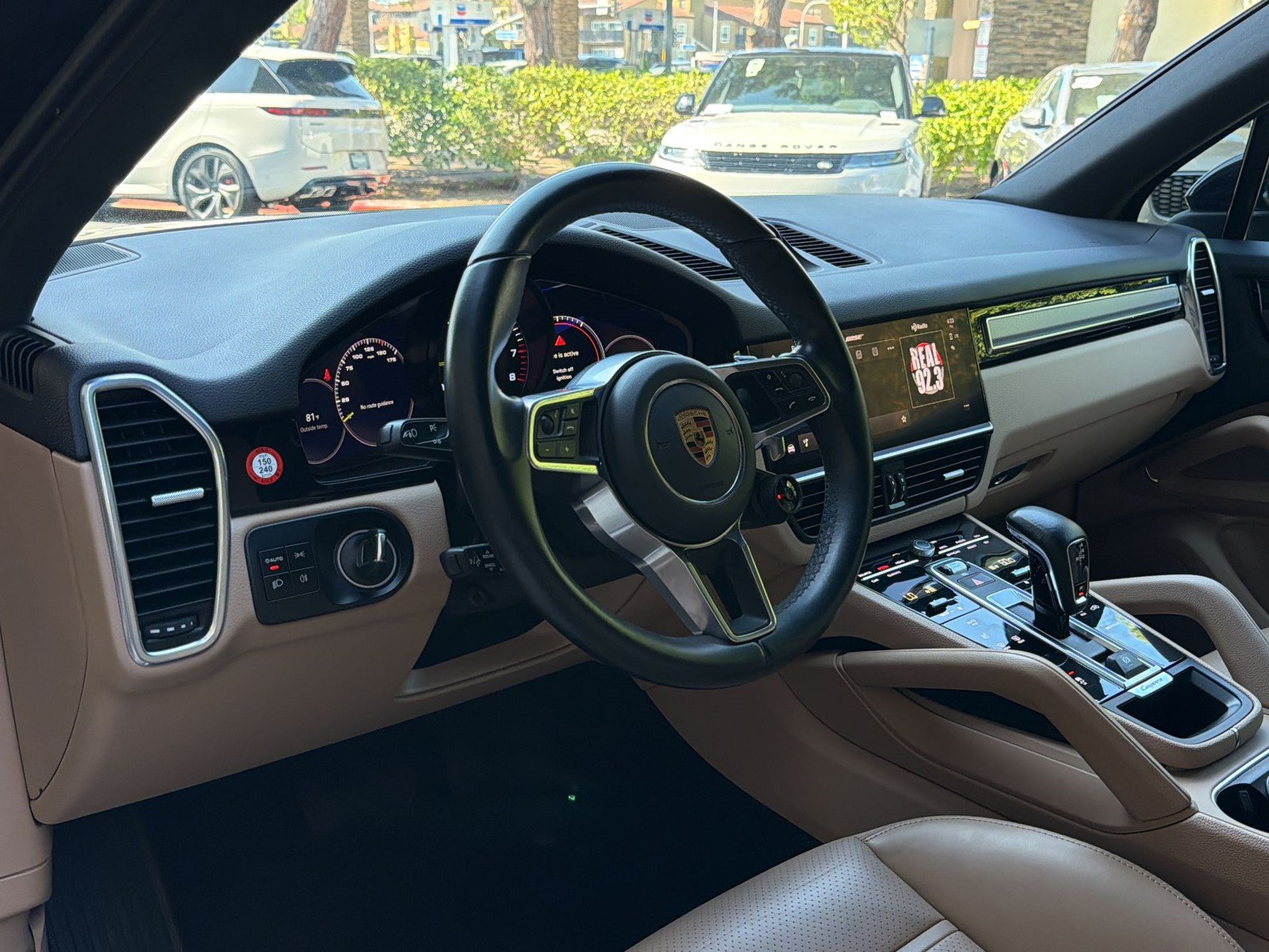 Used 2022 Porsche Cayenne E-Hybrid AWD/4WD image 4