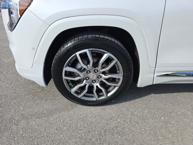 Used 2022 GMC Terrain Denali w/ Denali Premium Package image 9