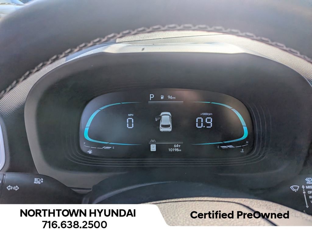 Used 2023 Hyundai Venue Limited w/ Cargo Package FWD image 9