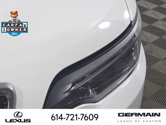 Used 2019 Jeep Cherokee Latitude Plus w/ Cold Weather Group AWD/4WD image 16