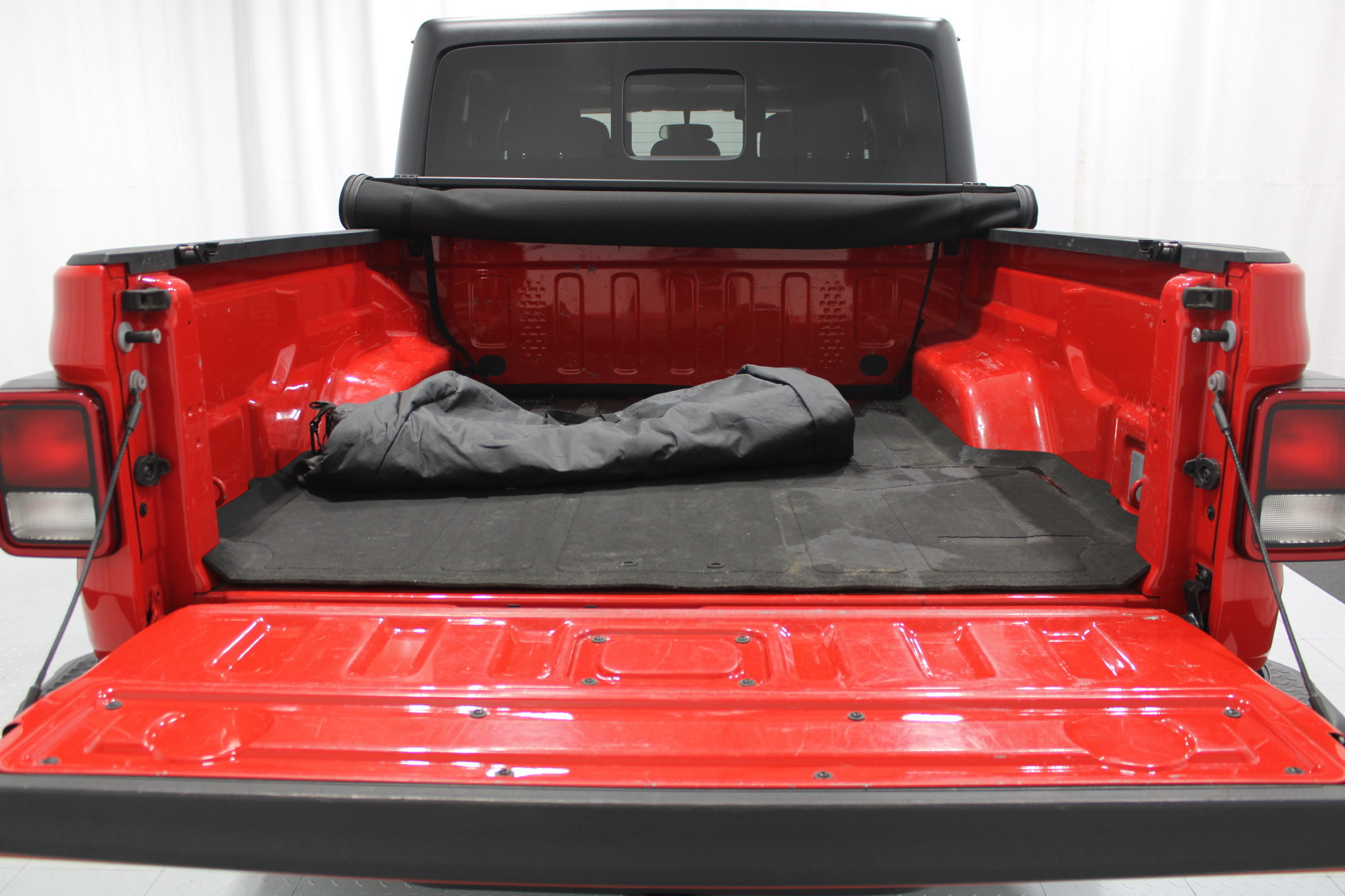 Used 2021 Jeep Gladiator Sport AWD/4WD image 19