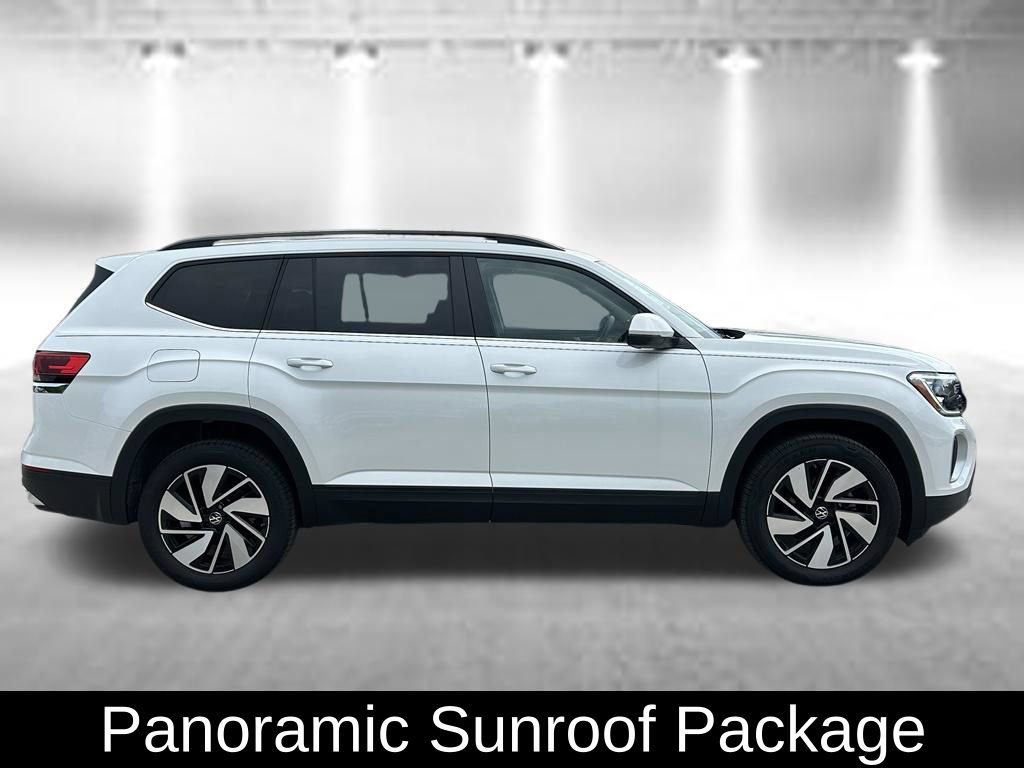 Certified 2026 Volkswagen Atlas SE w/ Panoramic Sunroof Package FWD image 4