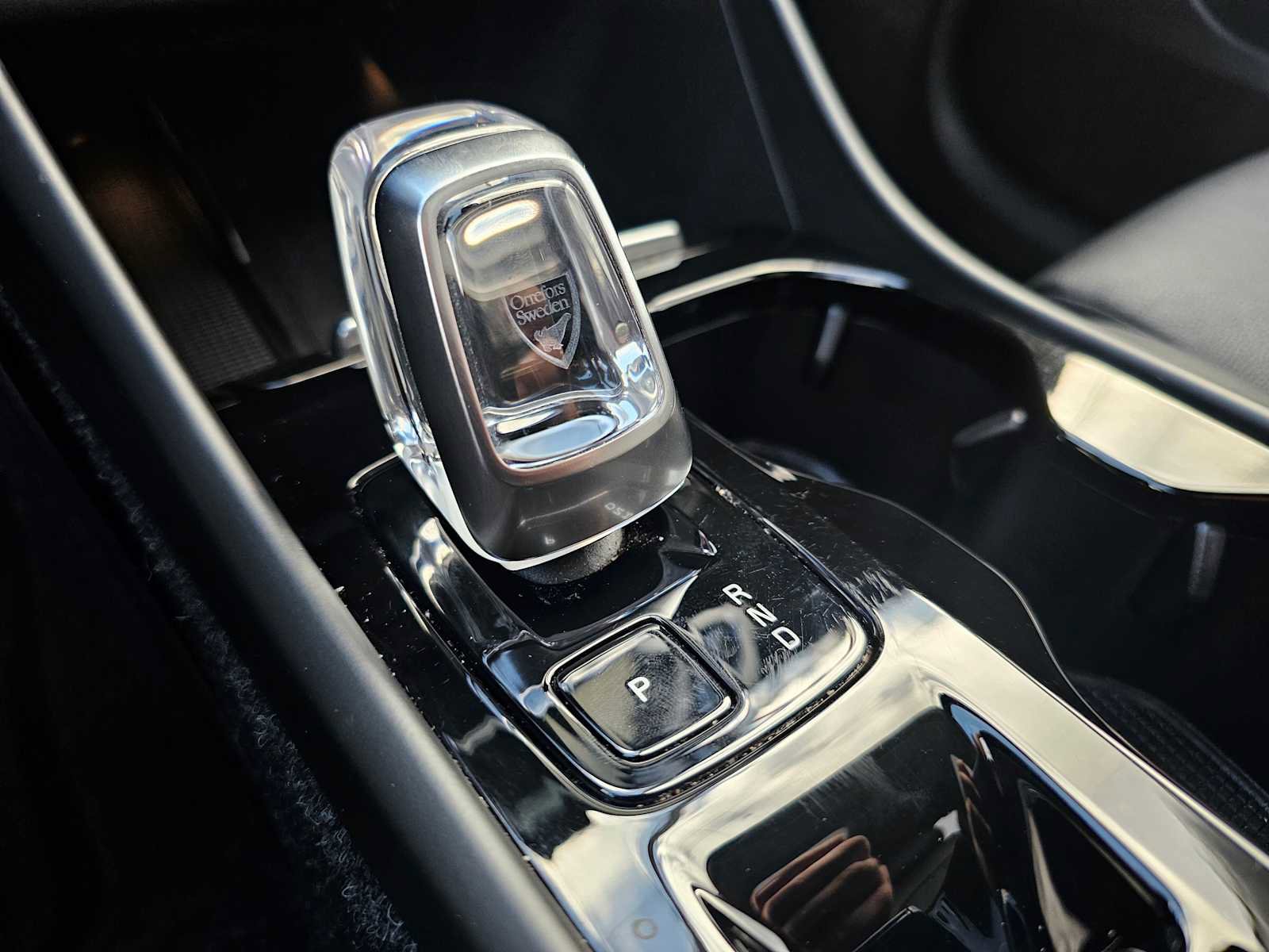 Used 2025 Volvo XC40 B5 Plus w/ Protection Package Premier image 40