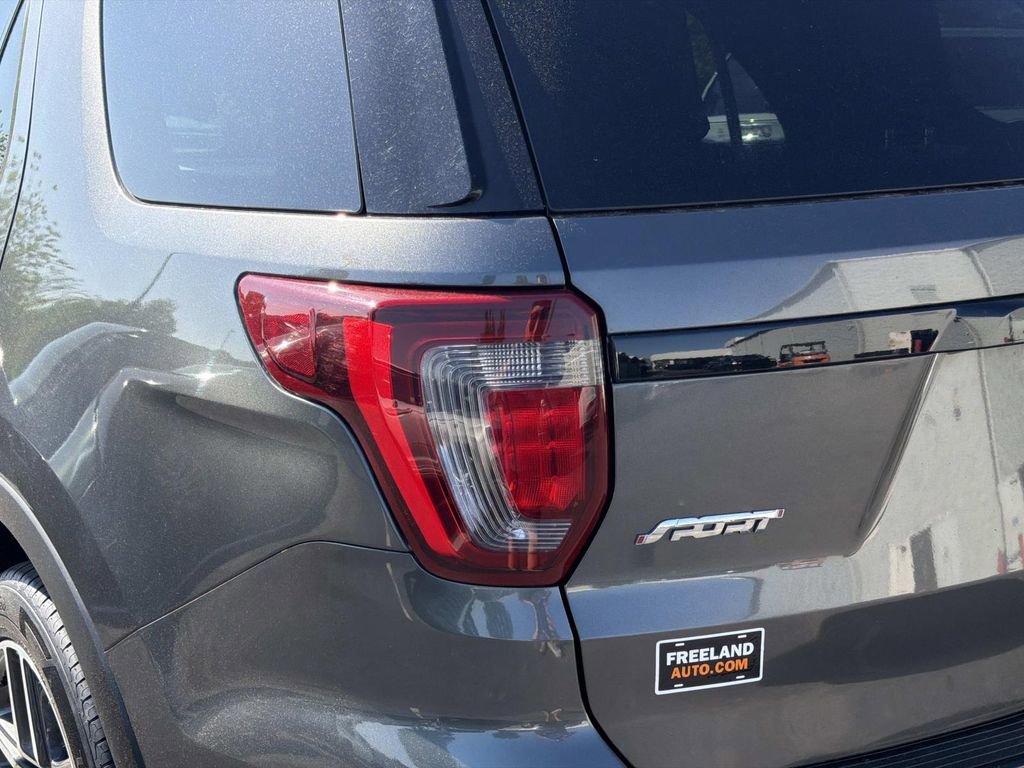 Used 2018 Ford Explorer Sport w/ Equipment Group 401A AWD/4WD image 11