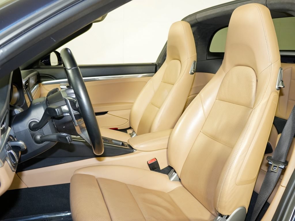 Certified 2017 Porsche 911 Targa 4 AWD/4WD image 5