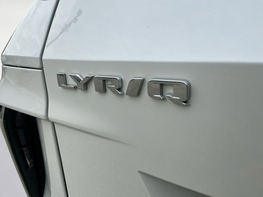 Used 2024 Cadillac Lyriq Luxury image 16