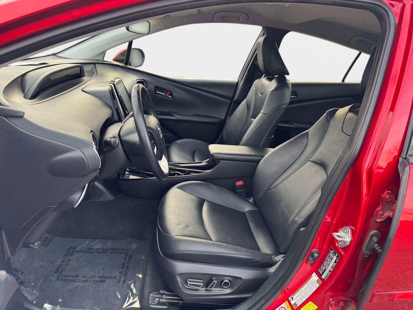 Used 2017 Toyota Prius Prime Premium image 14