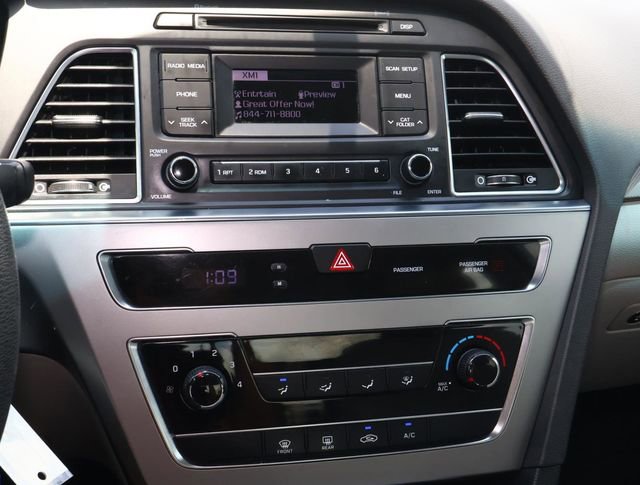 Used 2017 Hyundai Sonata SE image 24