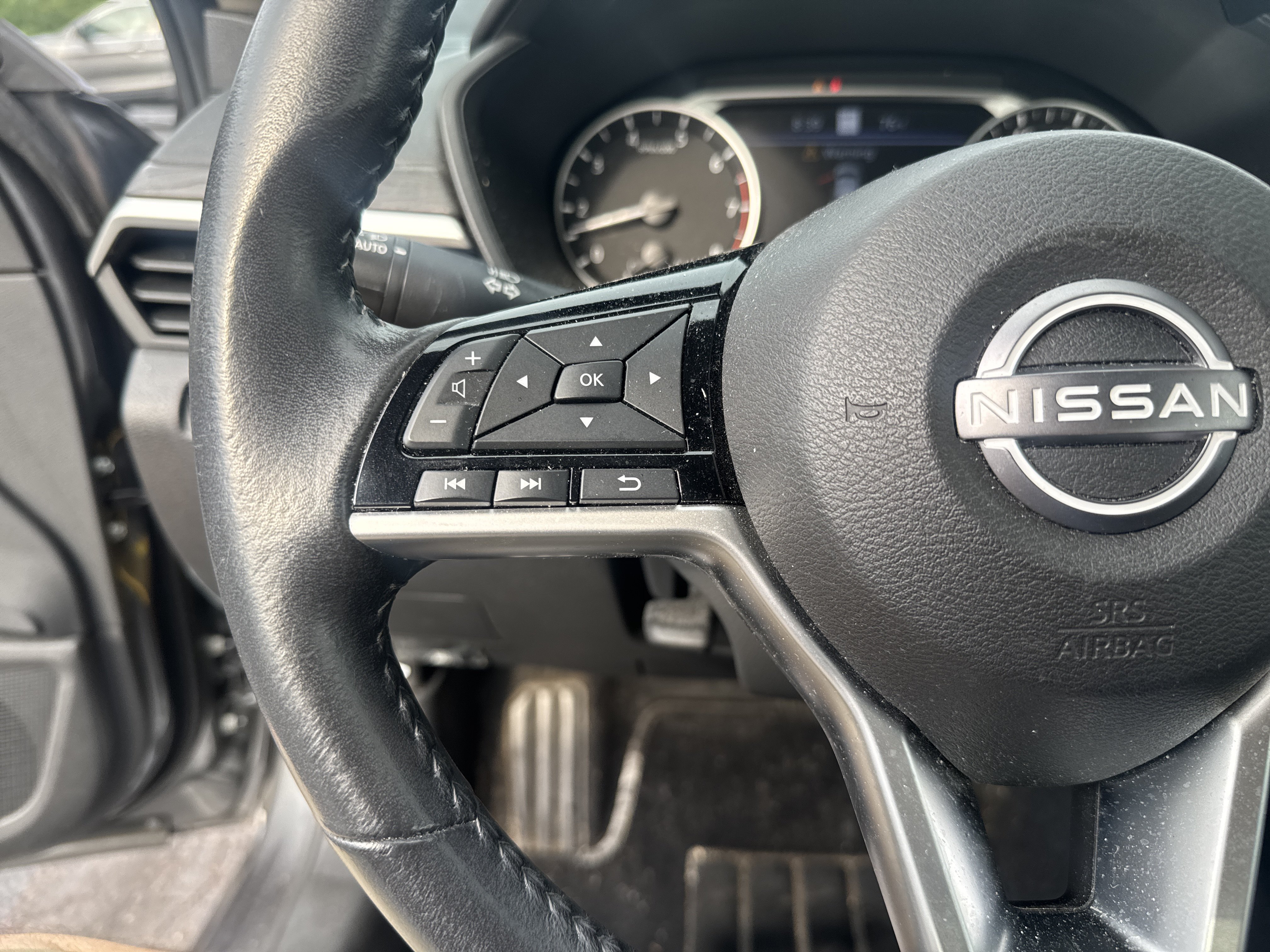 Used 2023 Nissan Altima 2.5 SV w/ SV Premium Package AWD/4WD image 18