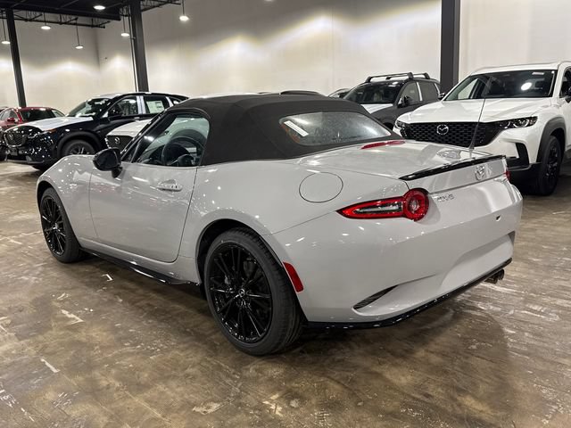New 2026 MAZDA MX-5 Miata Club w/ Appearance Package RWD image 5
