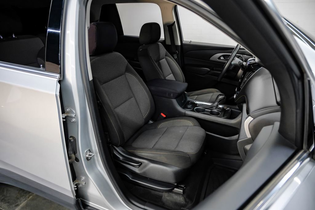 Used 2020 Chevrolet Traverse LS w/ LPO, Blackout Package image 41