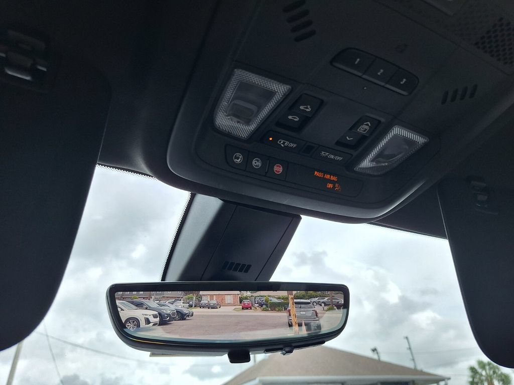 Used 2021 Cadillac XT6 Sport AWD/4WD image 17