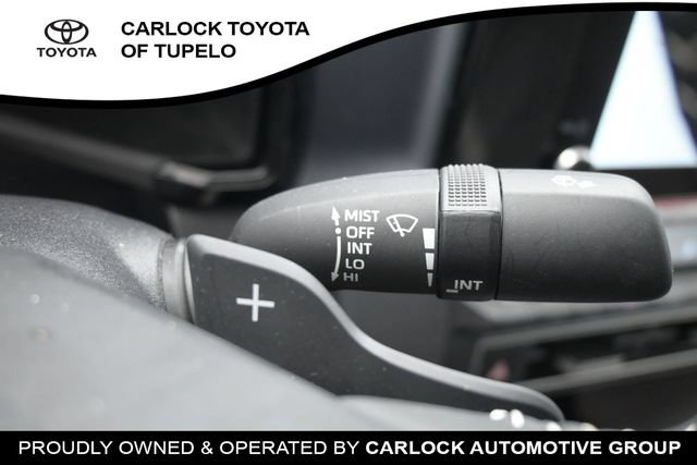 Used 2026 Toyota Camry SE FWD image 28
