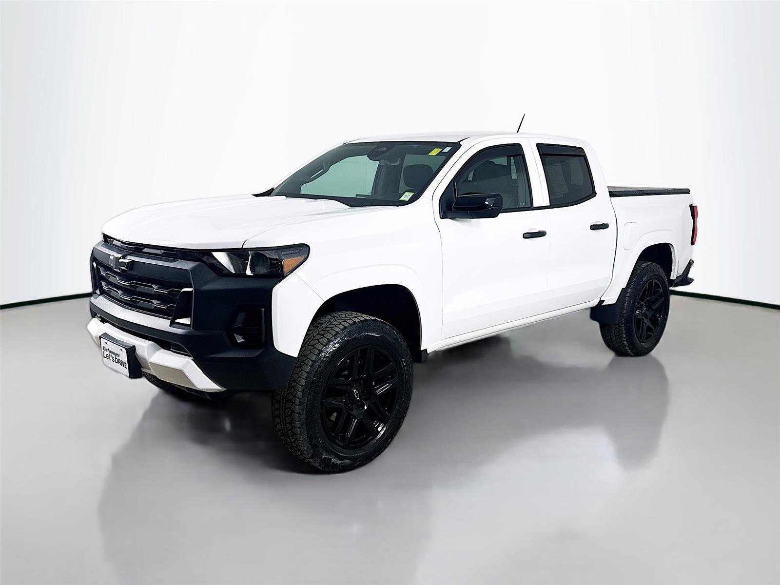 Used 2024 Chevrolet Colorado W/T w/ WT Convenience Package II image 5