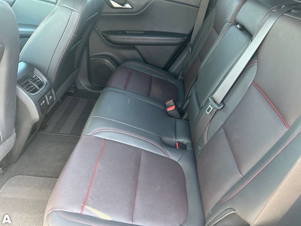 Used 2021 Chevrolet Blazer RS w/ Enhanced Convenience Package FWD image 17