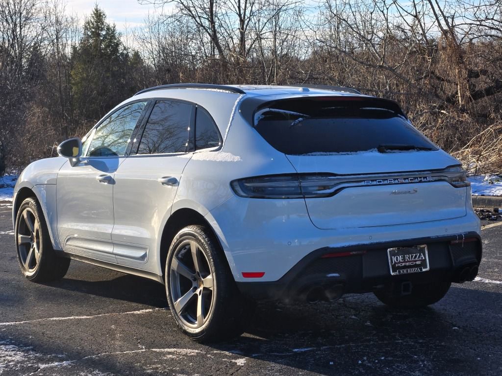 Certified 2022 Porsche Macan S image 3