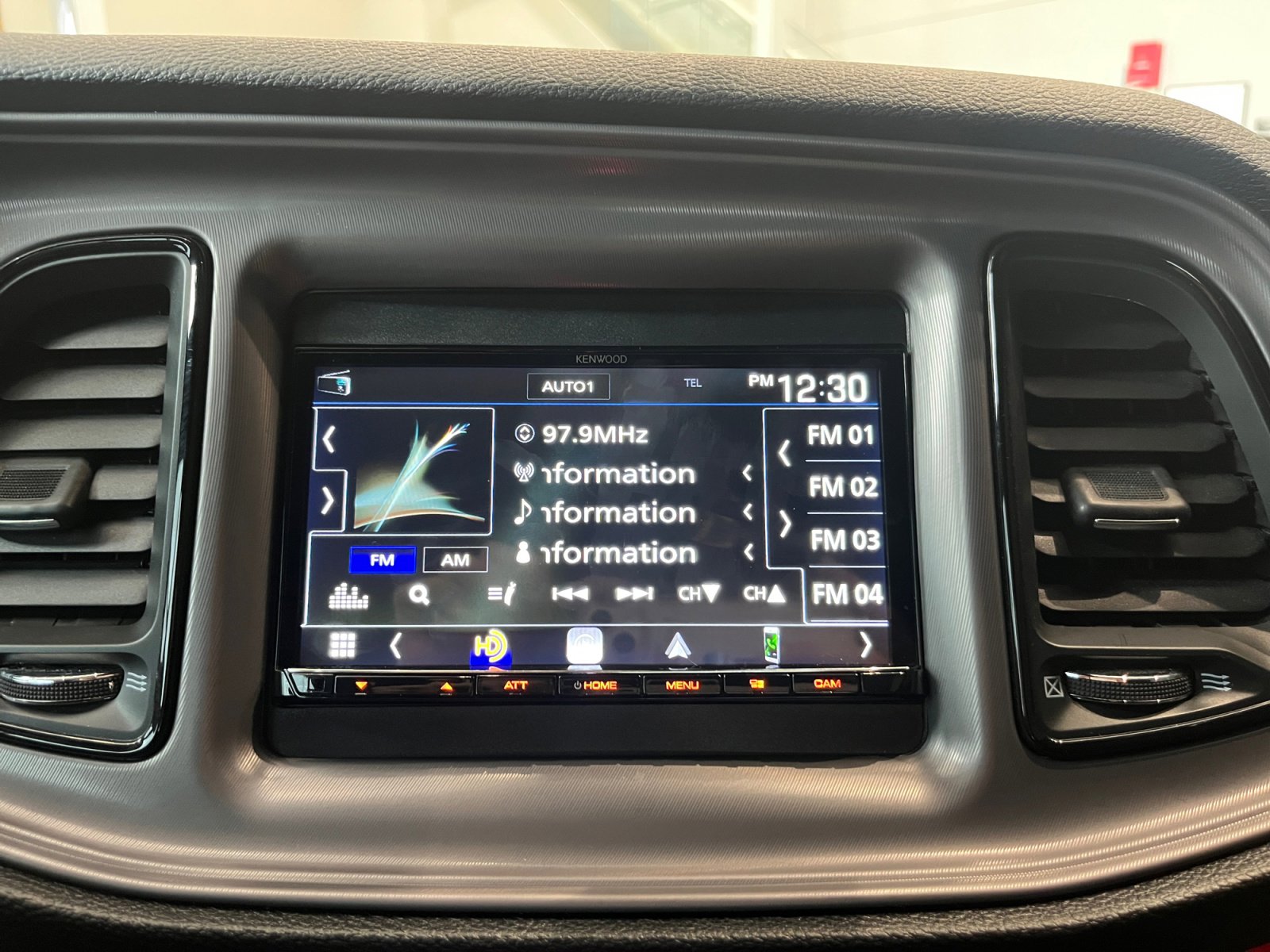 Used 2023 Dodge Challenger SXT w/ Blacktop Package image 17