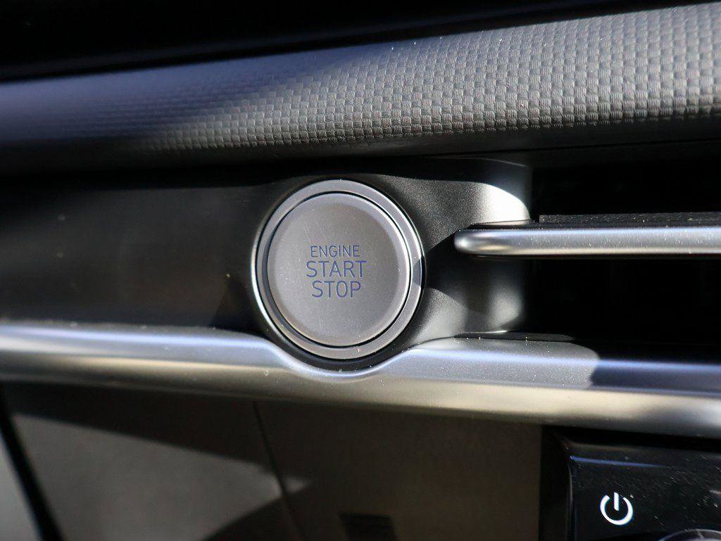 New 2026 Hyundai Tucson Blue SE image 32