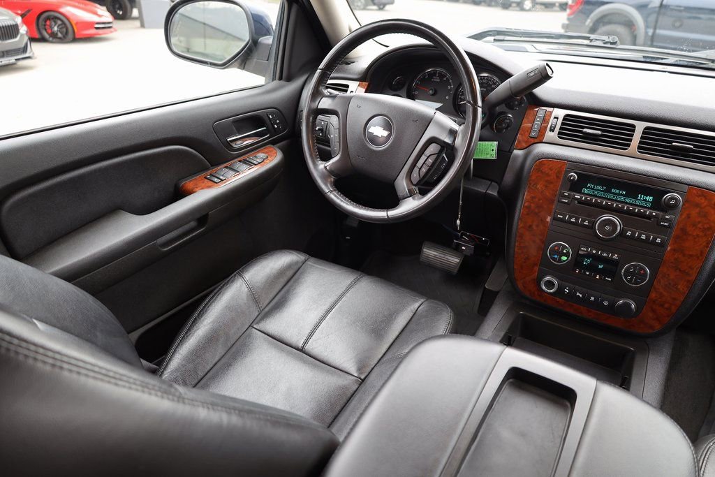 Used 2007 Chevrolet Silverado 1500 LTZ w/ Max Trailering Pack image 19