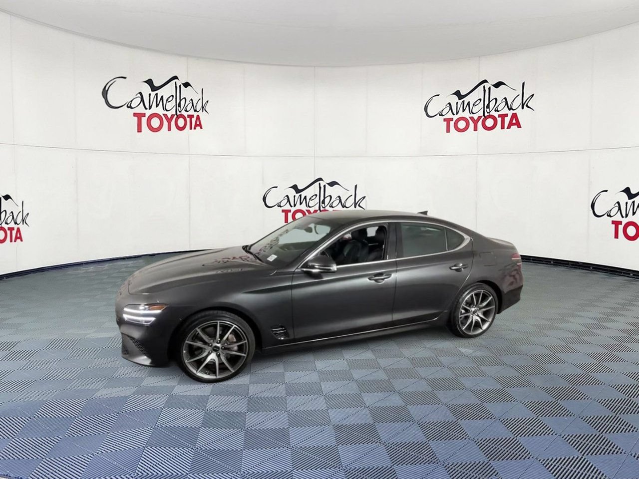 Used 2026 Genesis G70 2.5T RWD image 7